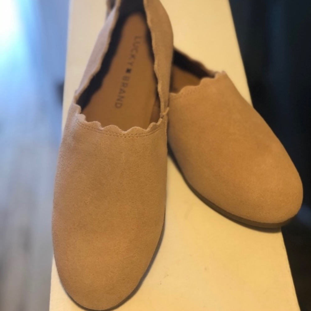 Pink suede flats - Picture 2 of 2